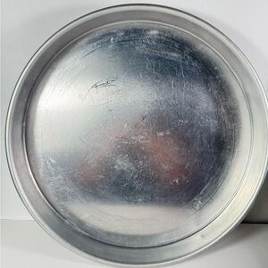 Vintage Magic Line Baking Cake Pan Aluminum Round 16X2 Silver